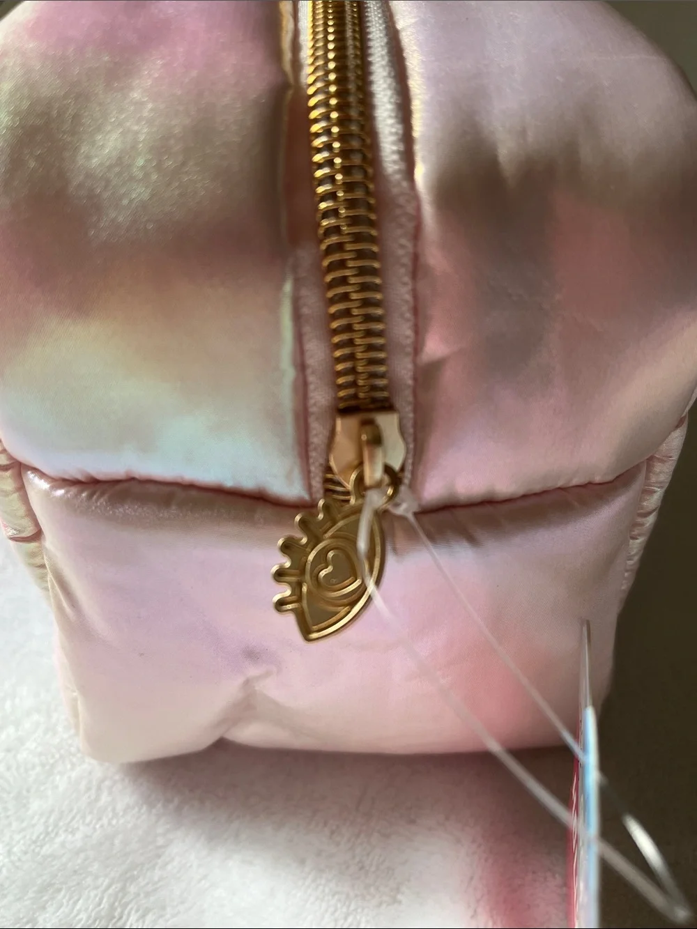 The Crème Shop x ONCH Hollywood Wanderlust Travel Case Iridescent Pink Puffer